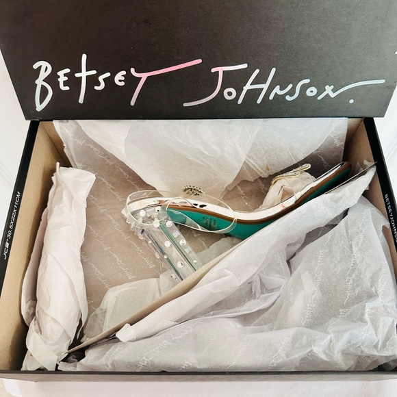 BLUE by BETSEY JOHNSON ~ Silver Lucite 3.5” Block Heels and Bride Glitter Accent - Picture 9 of 10